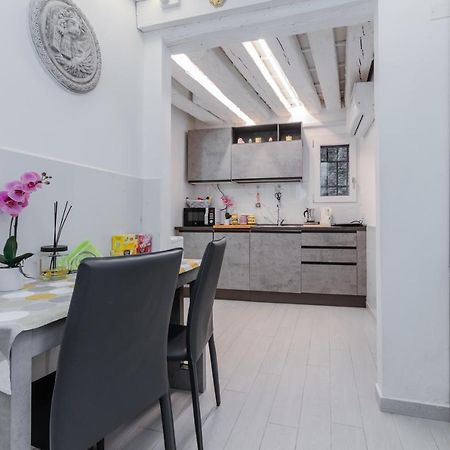 Palazzo Dolfin - Piazza San Marco Lovely Apartment Венеция Экстерьер фото